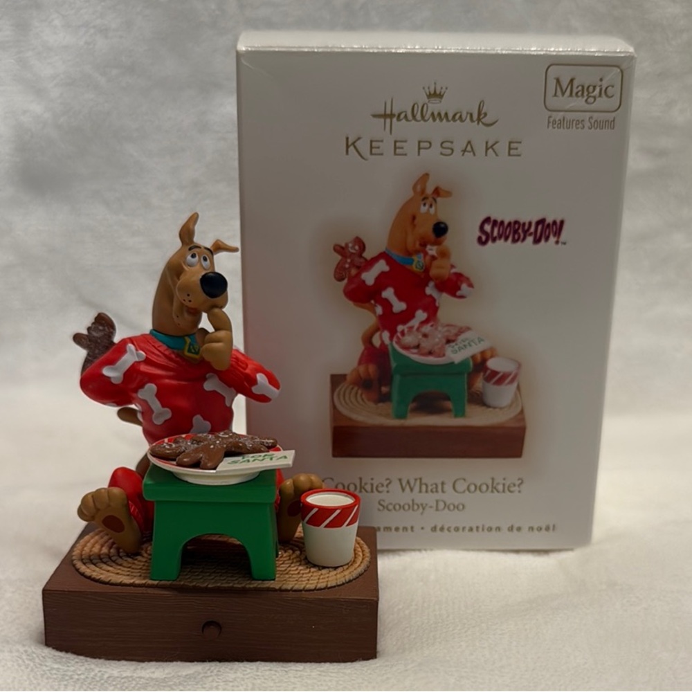 Hallmark Scooby-Doo Christmas Ornament